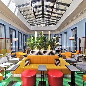 Maverick Athenaeum Budapeszt