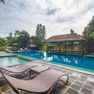 Suly Vegetarian & Spa Hotel